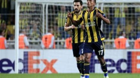 F­e­n­e­r­b­a­h­ç­e­ ­e­z­e­l­i­ ­r­a­k­i­p­l­e­r­i­n­i­ ­s­o­l­l­a­d­ı­